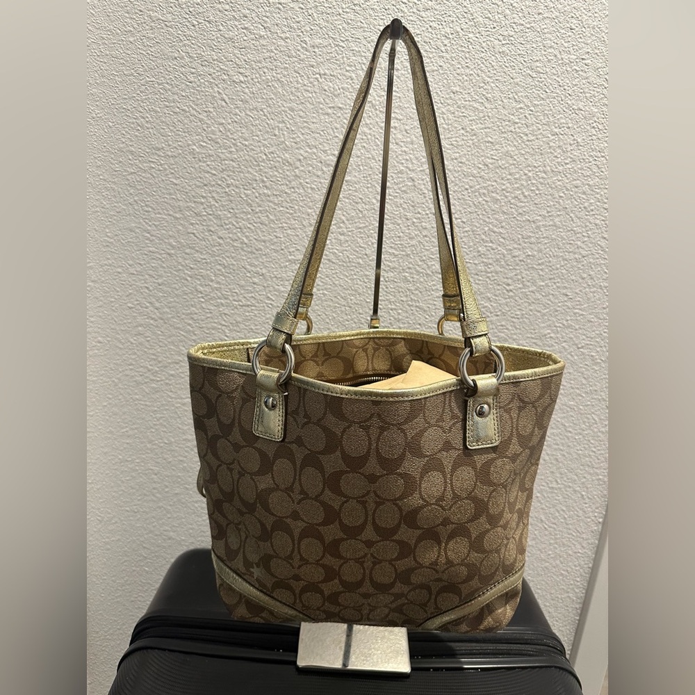 Coach Heritage Star Print Light Brown/Gold Double Handle Tote & Cardholer - Picture 3 of 14
